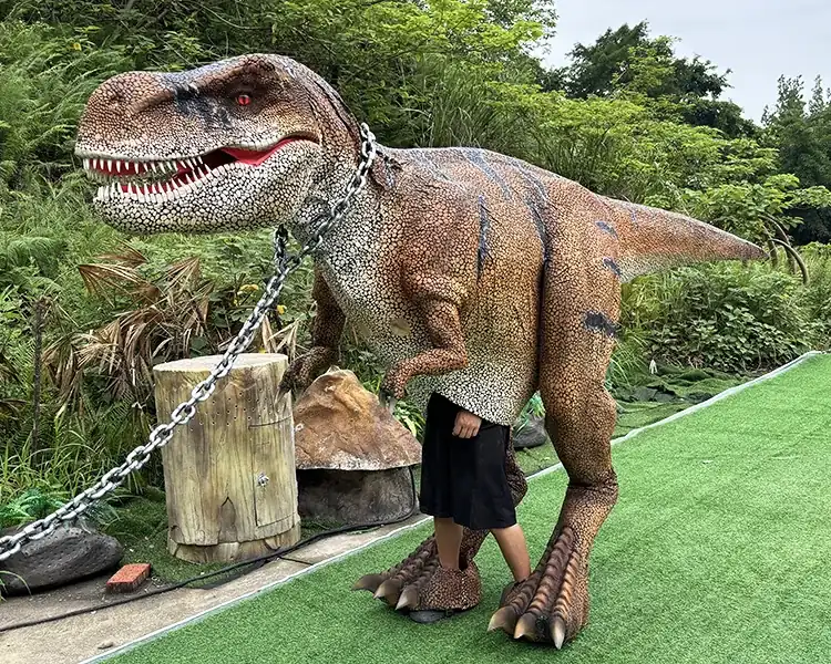 Disfraz hiperrealista de dinosaurio