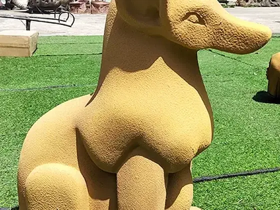 Anubis egipcio gigante