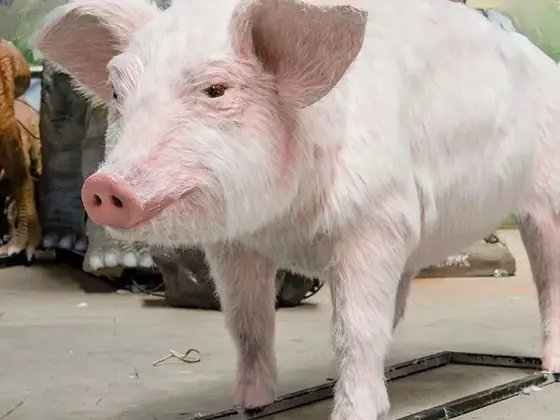Cerdo animatrónico