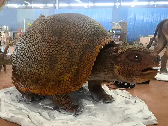 Gliptodonte animatrónico