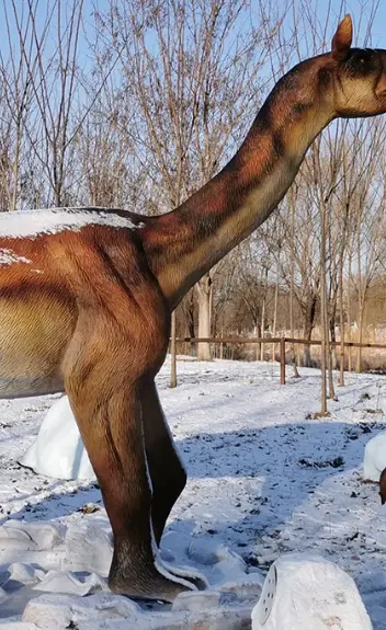 Macrauchenia animatrónica